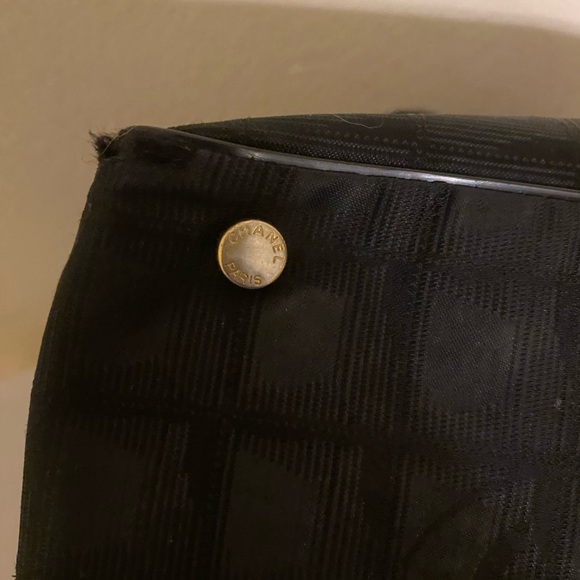 Chanel New Travel Line Tote - Picture 5 of 9